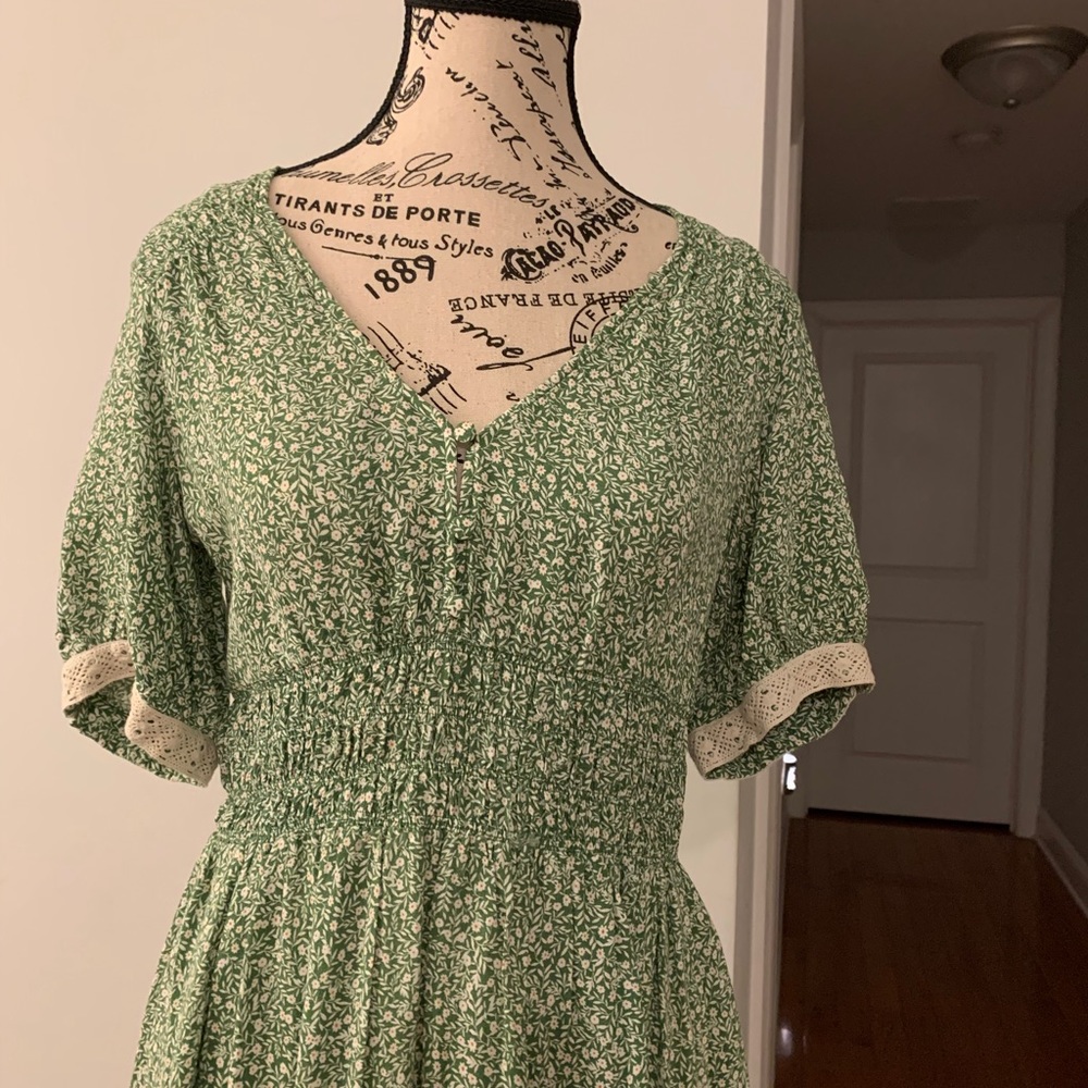 beautiful maxi - Picture 2 of 5